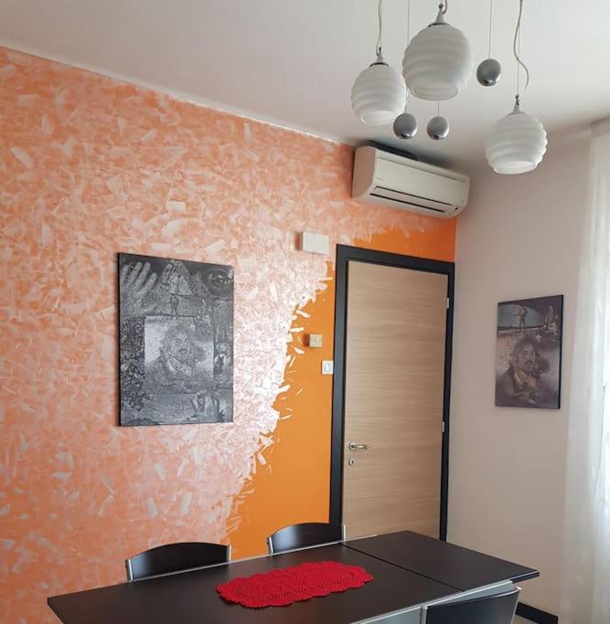 Casa Ellie - Casa Vacanze Con Giardino E Posto Auto Privati Grado Ngoại thất bức ảnh